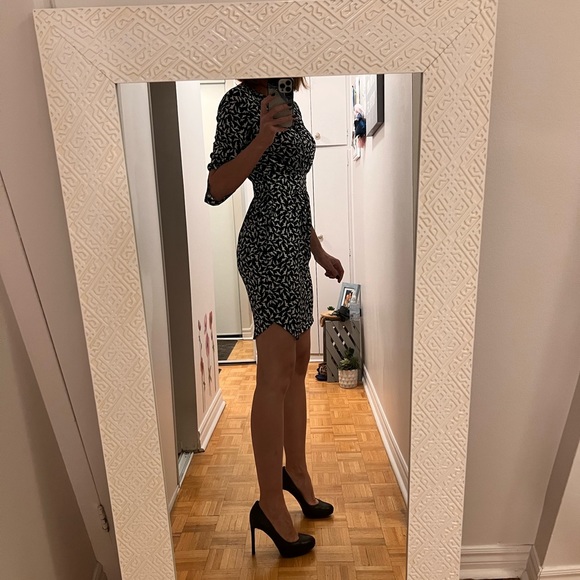 Dress - Picture 2 of 11